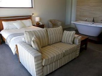 Bed & Breakfast Captains At The Bay