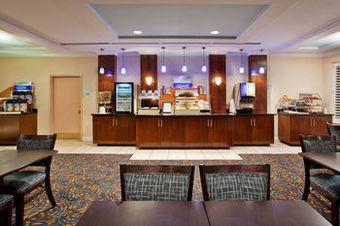 Holiday Inn Express Hotel & Suites Dublin