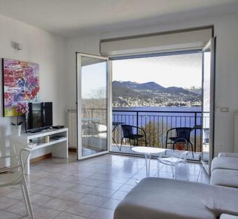 Artelago-vistalago Apartment Amazing Lake View