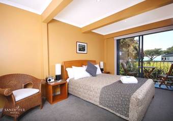 Sandpiper Motel