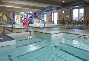 Hotel Comfort Suites Saskatoon