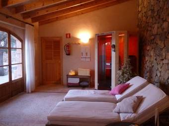 Aparthotel Can Estades