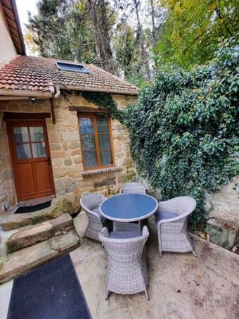 Apartamento Agr�able Studio Maisonnette En Pierre - Netflix Parking Gratuit