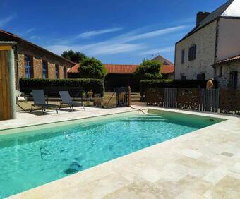 Le Domaine Des Ecoliers B&B
