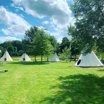 Les Tipis Du Bonheur De Vivre