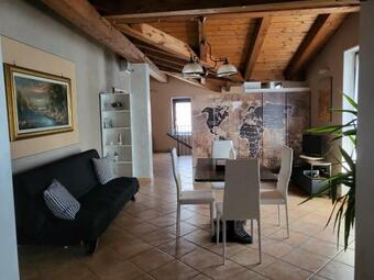 Apartamento Alloggio Open Space In Villa