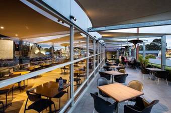 Sandown Park Hotel Noble Park