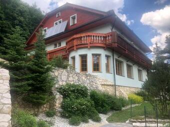 Hostal Penzion Bawaria