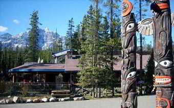 Hotel Sunwapta Falls Rocky Mountain Lodge