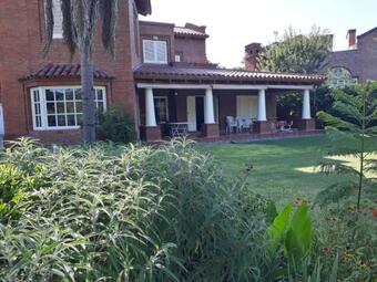 Espectacular Casa En Villa Allende