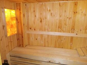 Kemenc�s Udvarh�z