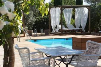 Hostal Guesthouse Le Mas De Cotignac