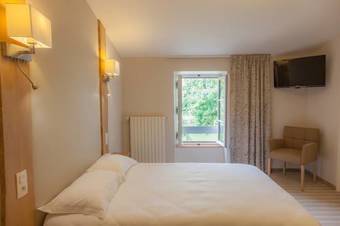 Hotel Logis Auberge De La Riviere