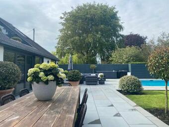 Villa The Design House With Heated Pool Sleeps 10