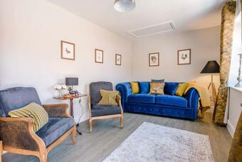 Chapel Cottage Pond Hall Farm Hadleigh Air Manage Suffolk