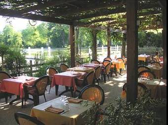 Hotel Au Bord Du Lac