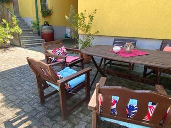 Gem�tliches Zimmer Im Innenhof