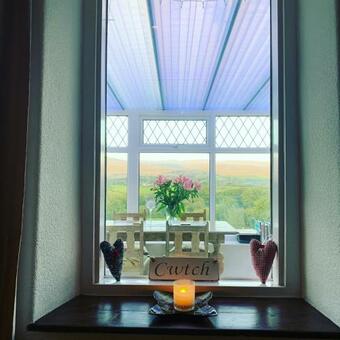 Cwtch Farm Bed & Breakfast