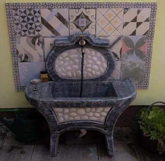 Propolis House