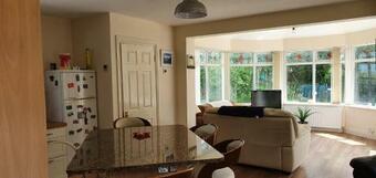 Lakeview Apartment
