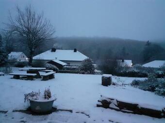 Apartamento Ferienwohnung Tettenbusch In Der Waldstadt Pr�m Naturpark Eifel