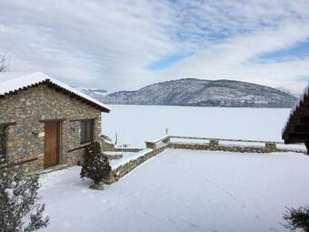 Apartamento The Little Stone House By The Lake