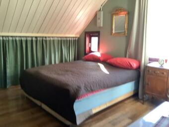 Lovely Small Farm With Green House And Chickens