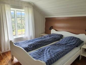 Kvambekk Gard I �motsdal