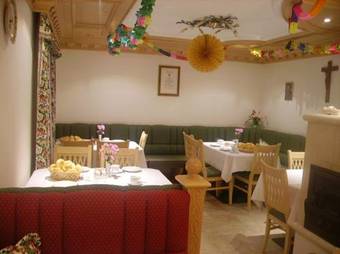 Hostal Fr�hst�ckspension Sunnh�usl