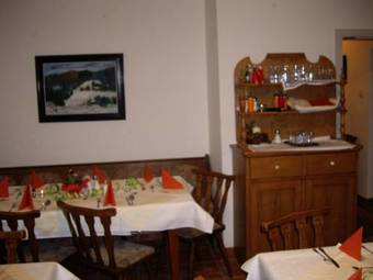 Hostal Pension Almstern