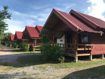 Hotel Baan Suan Sukjai Resort