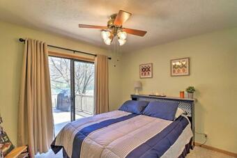 Scenic Riverview Getaway With Screened Porch!