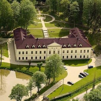 Hotel Z�mek Kamenn� Dv?r