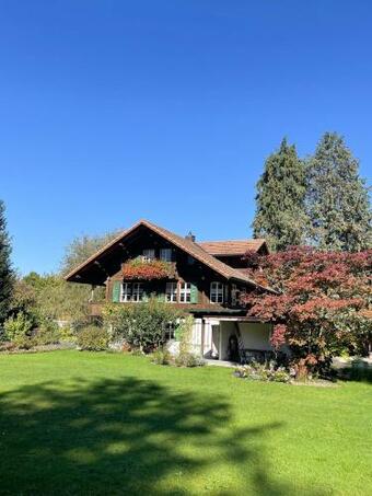 Neb-thun Lodge`s Seehaus 1 Gwatt
