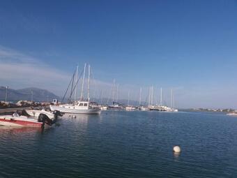 Beautiful Summer Villa In Chalkoutsi