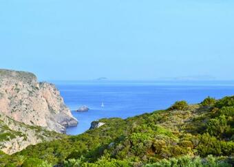 Secluded 3 Br House 5 Mins From Kapsali