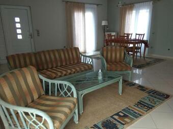 Villa Aretousa