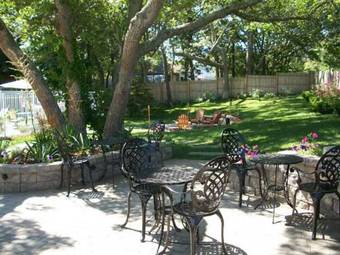 Hotel Inn At Swan River