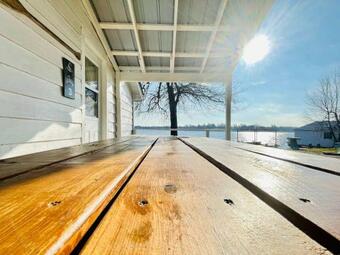 Hotel Bobcaygeon Resort