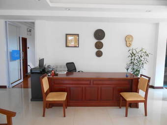 Phounsiri Hotel And Serviced Apartment