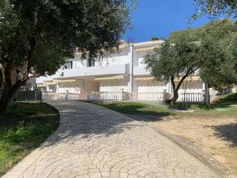 Elia Beach Apartments Vrachos