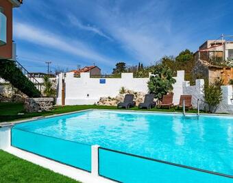 Apartamento Aliki?s Maison Flat With Shared Infinity Pool!