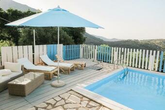 Forum Villas Vafkeri Cottage