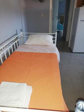 Seven Seas Apartments