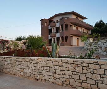 Apartamento Villa Leondis