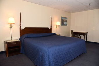 Hotel Pocono Inne Town