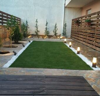 Modern Apartment With Big Garden