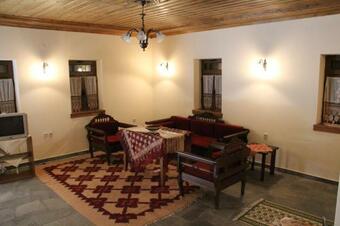 Elatos Country House