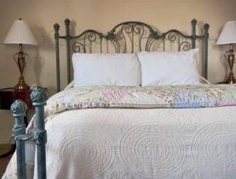 Bed & Breakfast Frederick House