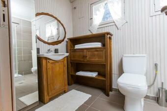 Raise Polydrosos Mountain Stay